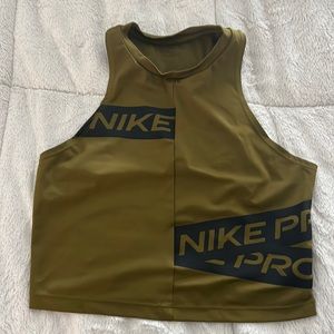 Nike sports top